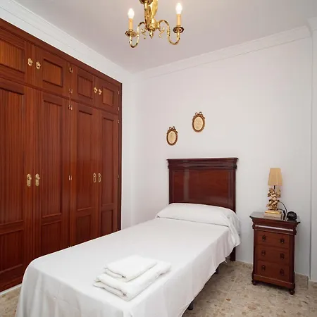 Sibssanlucar Casa Melon-chalet-centro-playa-familias-grupos بيت للعطل *